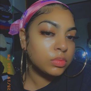 Meet your Posher, Aliya